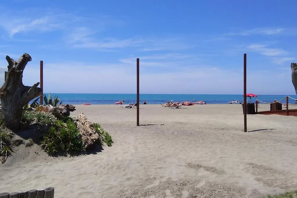 Holiday home Sunbreeze House Villa Focene
